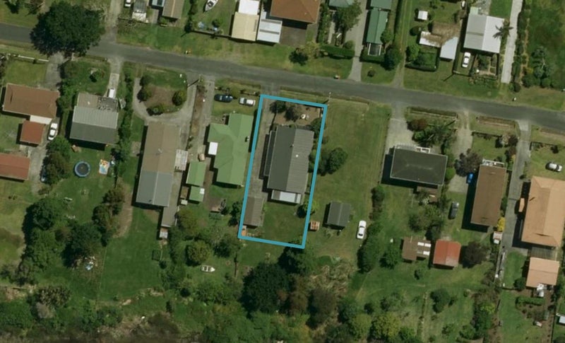 13 Albany Road, One Tree Point - Carousel 1