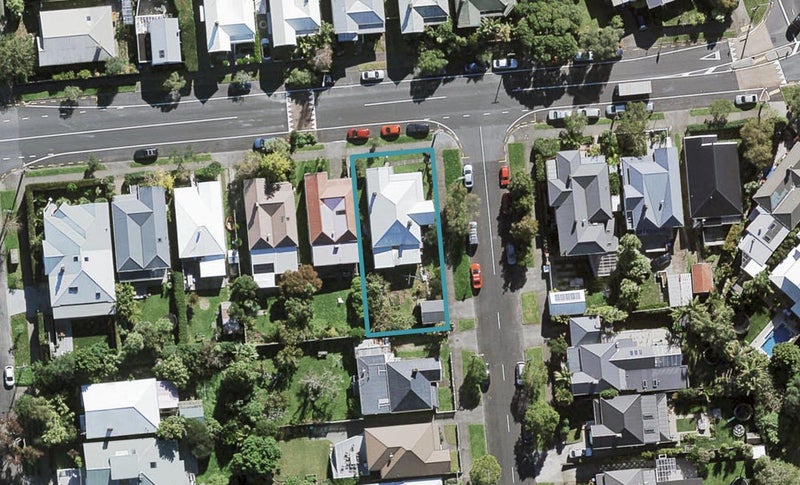 8 Cockburn Street, Grey Lynn, Auckland - Carousel 1