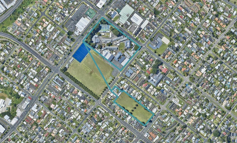 452 Devonport Road, Tauranga South, Tauranga - Carousel 1