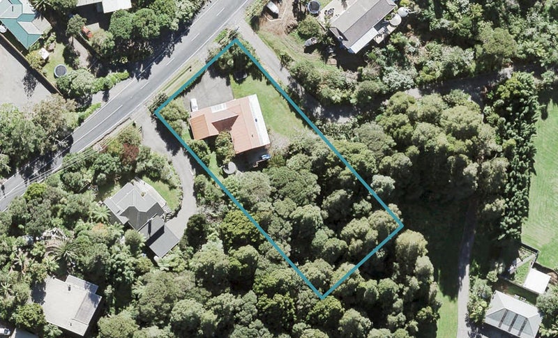 282 Forest Hill Road, Waiatarua, Auckland - Carousel 1