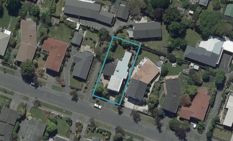 16 Harrowdale Drive, Avonhead, Christchurch - Carousel 1