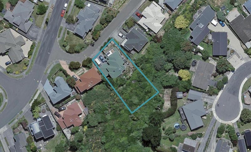 4 Huxley Grove, Churton Park, Wellington - Carousel 1