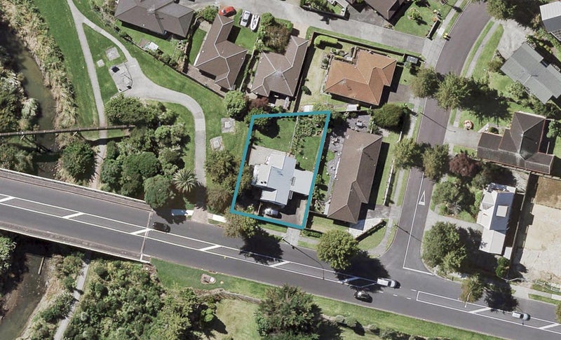 196 Cascades Road, Highland Park, Auckland - Carousel 1
