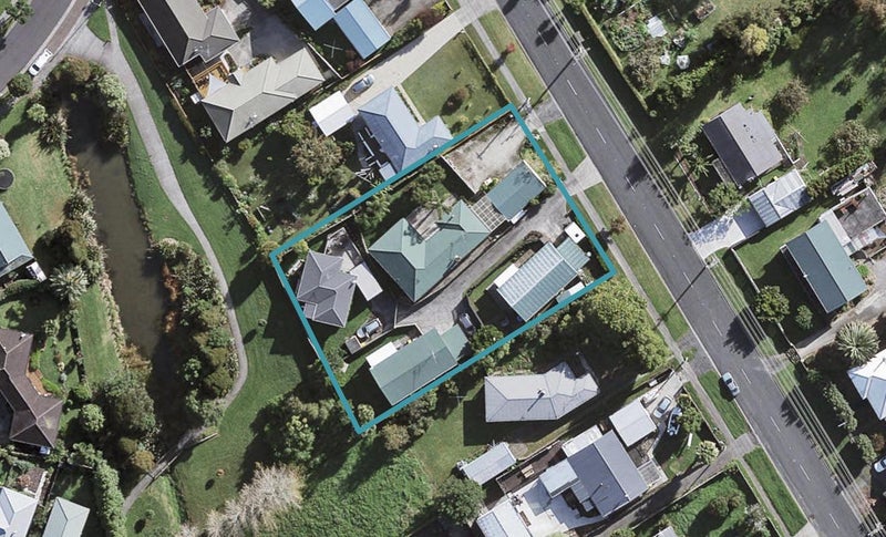 1/69 Awaroa Road, Helensville, Auckland - Carousel 1