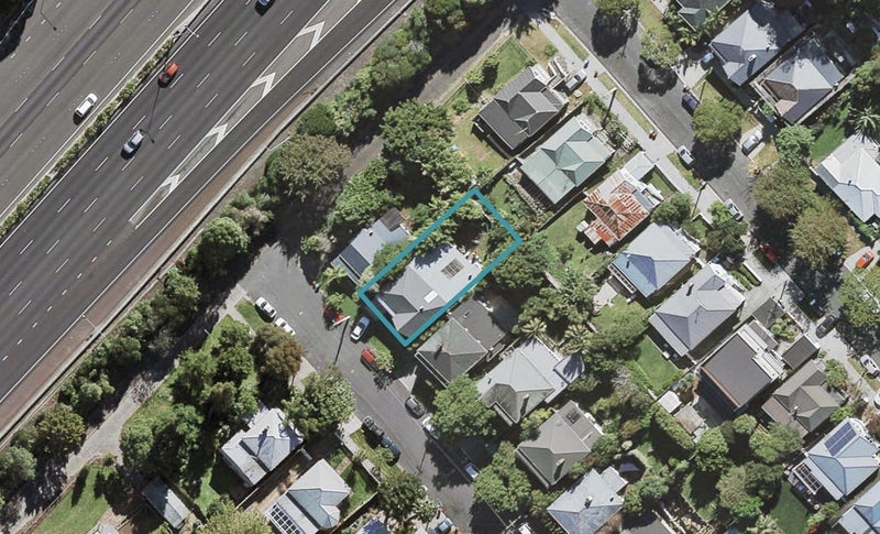 35 Alexander Street, Kingsland, Auckland - Carousel 1