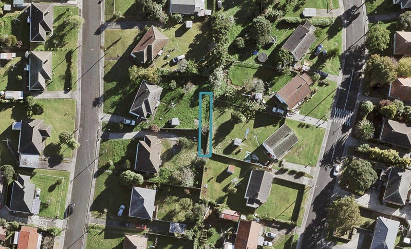 9 Kakaho Road, MOUNT ROSKILL - Carousel 1