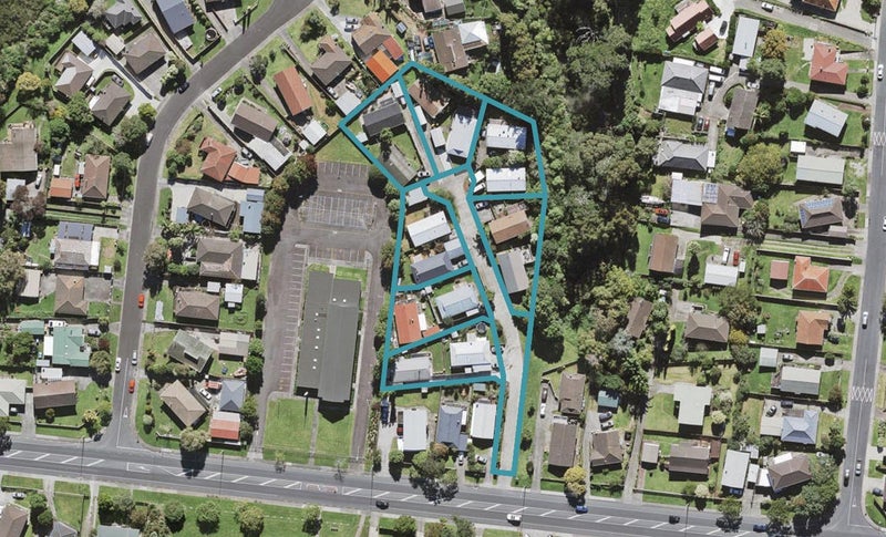 2/164 Universal Drive, Henderson, Auckland - Carousel 1