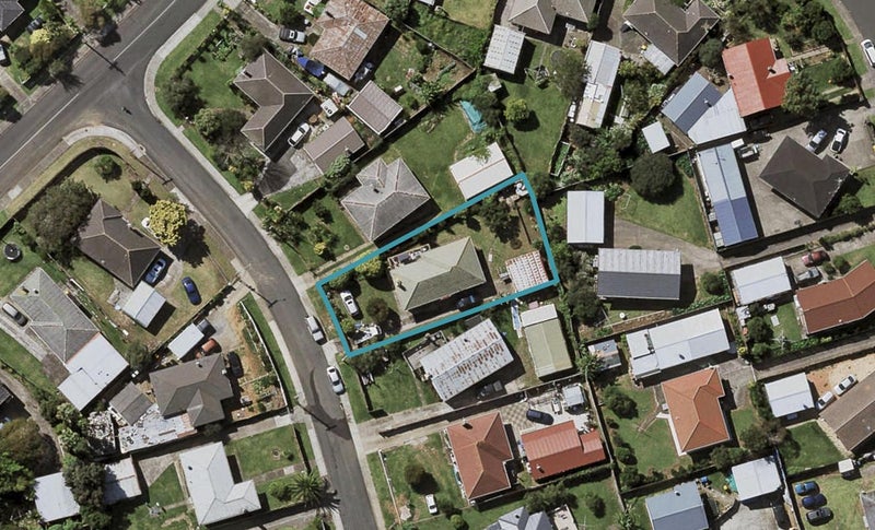 6 Doughty Place, Otara, Auckland - Carousel 1