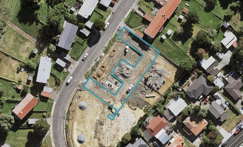 4 Piringa Lane, Northcote, Auckland - Carousel 1
