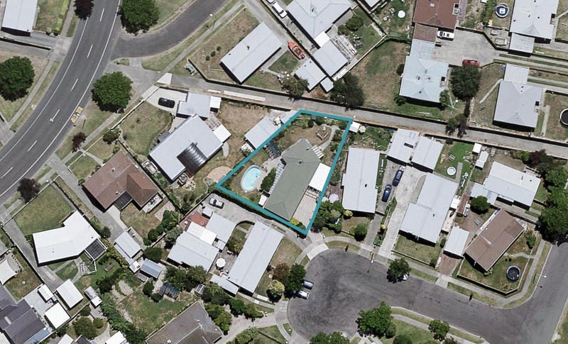 6 Tiffen Place, Greenmeadows, Napier - Carousel 1