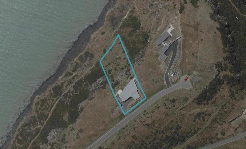 9 Ohinehau Lane, Charteris Bay, Lyttelton - Carousel 1