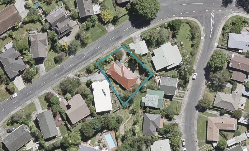 9 Sunbrae Drive, Silverstream, Upper Hutt - Carousel 1