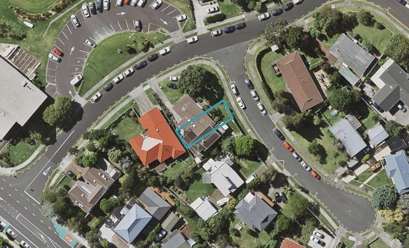 2A Raupapa Street, Northcote, Auckland - Carousel 1