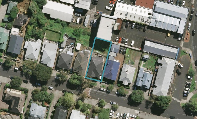 9 Seccombes Road, Epsom, Auckland - Carousel 1