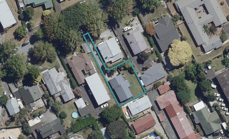 8B Stanley Street, Claudelands, Hamilton - Carousel 1