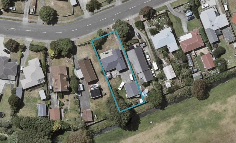 46 Te Kupe Road, Paraparaumu Beach, Paraparaumu - Carousel 1