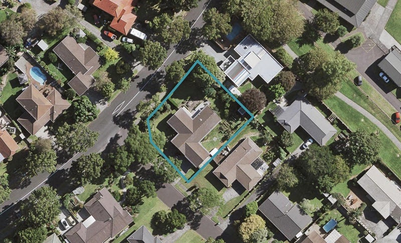 2 Donzella Place, Conifer Grove, Takanini - Carousel 1