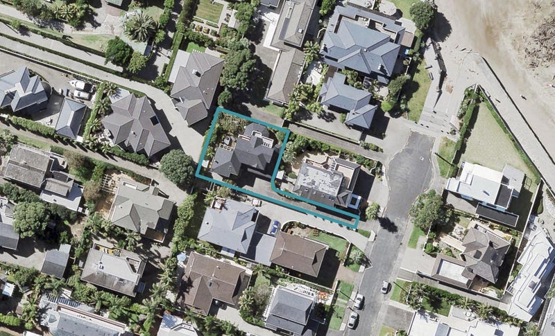 40B Ocean View Road, Milford, Auckland - Carousel 1