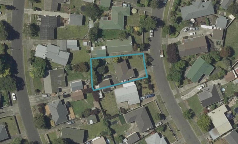 12 Mokau Place, Terrace End, Palmerston North - Carousel 1