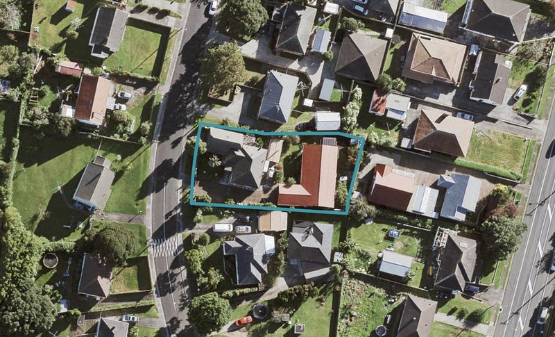 16 Burnett Avenue, Mount Roskill, Auckland - Carousel 1