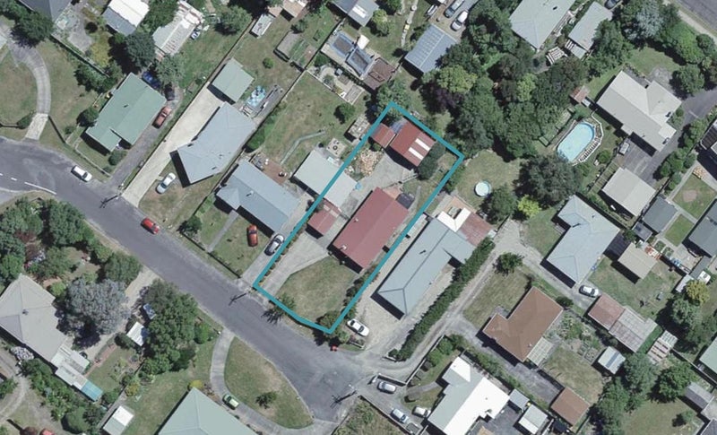 4 Tait Crescent, Featherston - Carousel 1