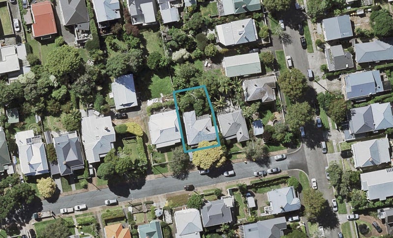 6 St Leonards Road, Devonport, Auckland - Carousel 1