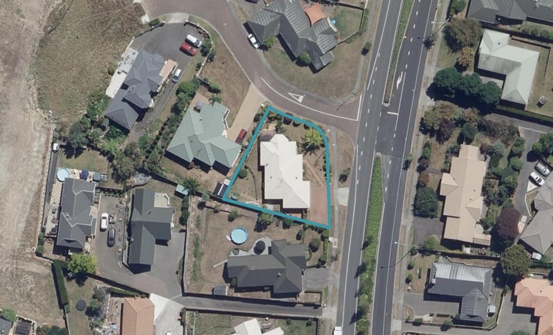 43 Discovery Drive, Flagstaff, Hamilton - Carousel 1