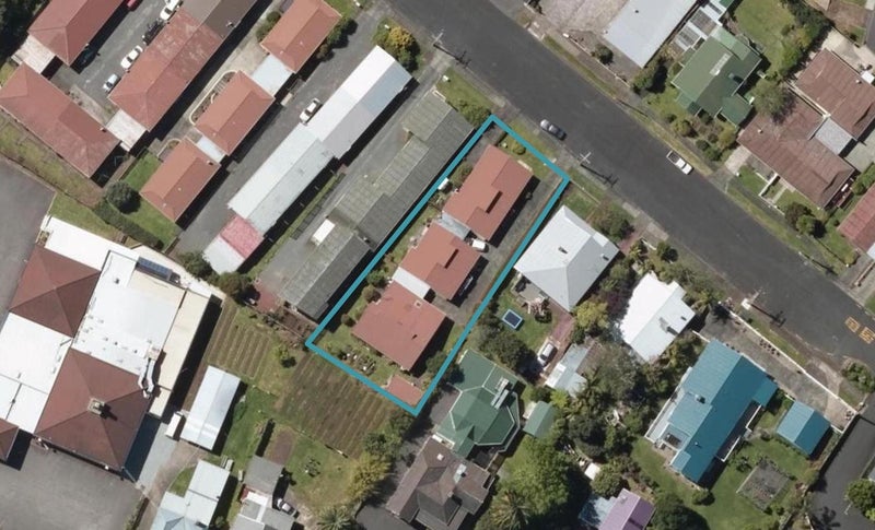 2/14 Wolfe Street, Regent, Whangarei - Carousel 1