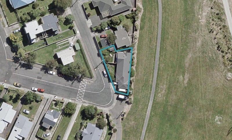 2A Mudie Street, Alicetown, Lower Hutt - Carousel 1
