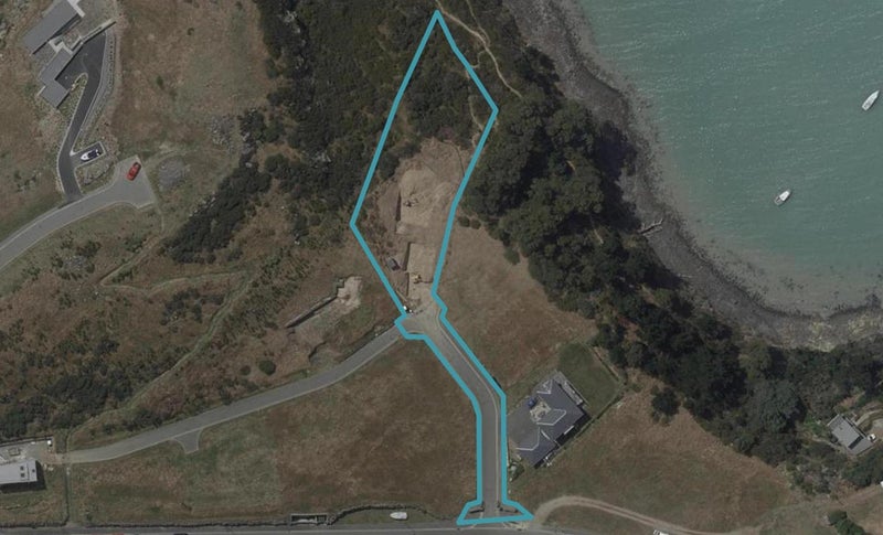 8 Kaioruru Lane, Charteris Bay, Lyttelton - Carousel 1