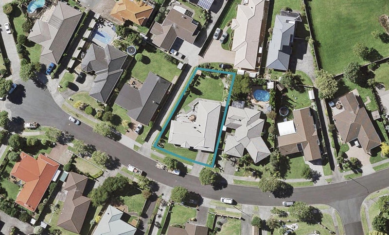 15 Ben Nevis Place, Northpark, Auckland - Carousel 1