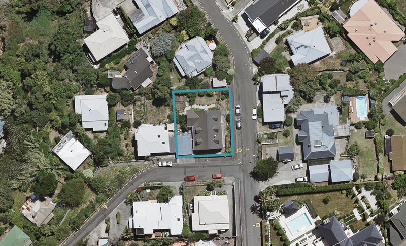120 Chaucer Road North, Hospital Hill, Napier - Carousel 1