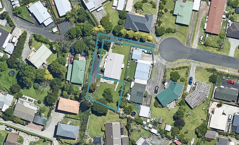 12 Wayne Place, Judea, Tauranga - Carousel 1