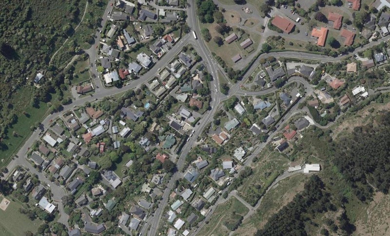 10 Evans Pass Road, Sumner, Christchurch - Carousel 1
