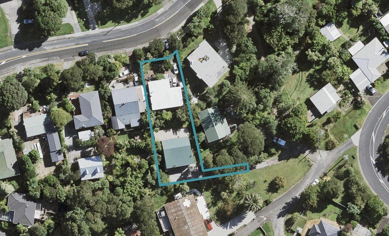 19 Norman Road, Titirangi, Auckland - Carousel 1