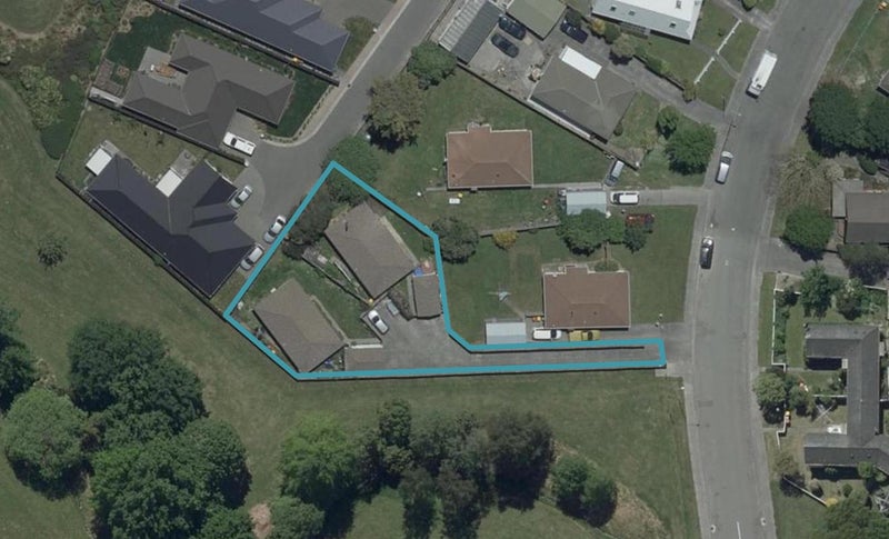 1/9 Arcon Drive, Broomfield, Christchurch - Carousel 1