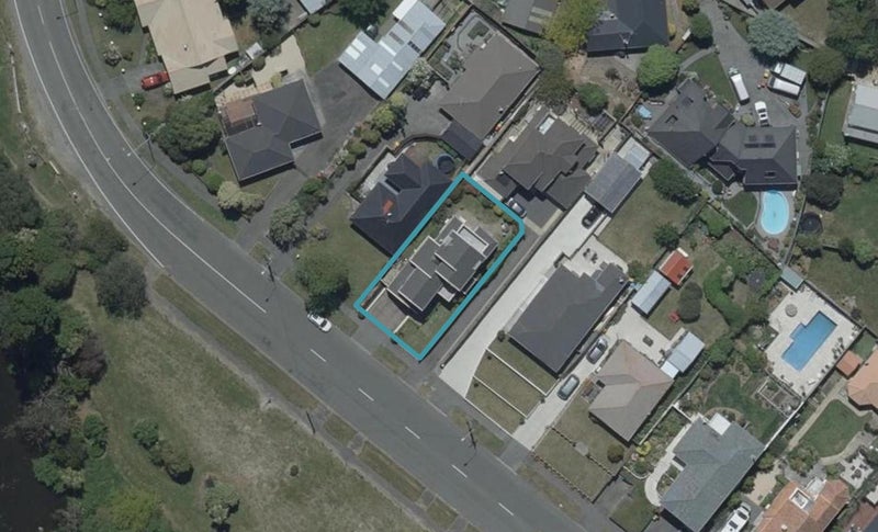 46 Lake Terrace Road, Burwood, Christchurch - Carousel 1