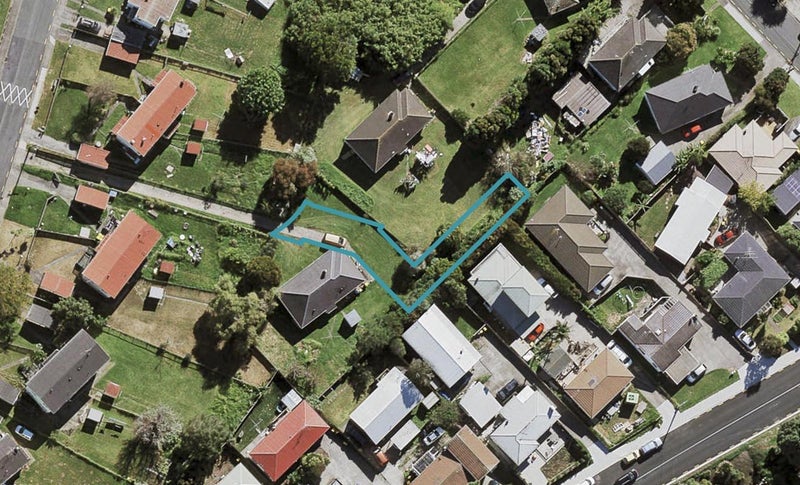 6 Tuhono Lane, Northcote, Auckland - Carousel 1