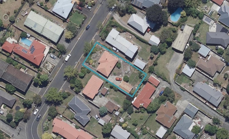 24 Aurora Terrace, Hillcrest, Hamilton - Carousel 1