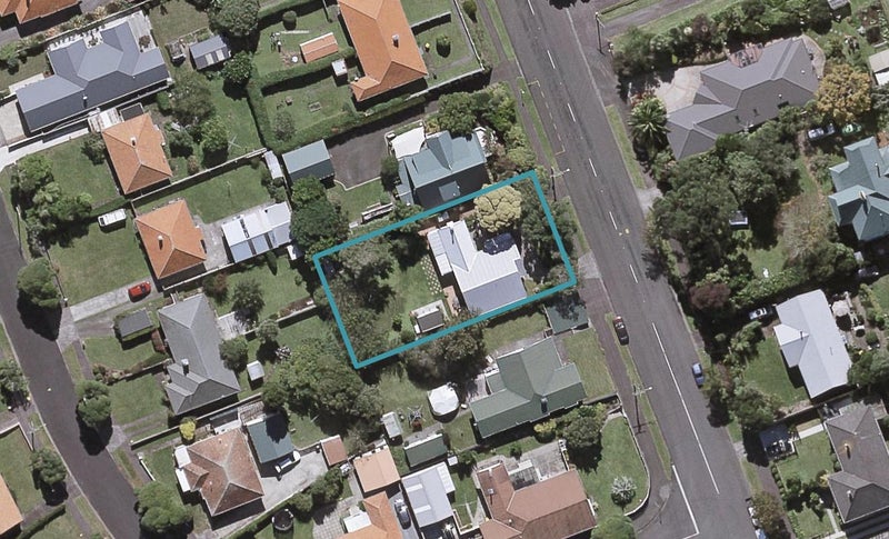 72 Brooklands Road, Brooklands, New Plymouth - Carousel 1
