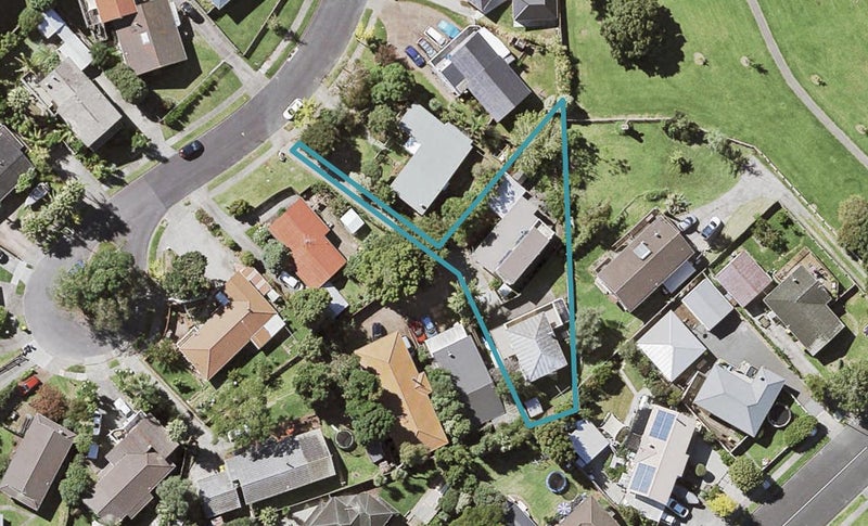 1/12 Bain Place, Bucklands Beach, Auckland - Carousel 1