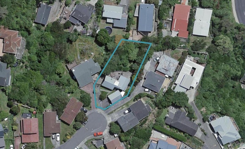 9 Makatote Grove, Churton Park, Wellington - Carousel 1