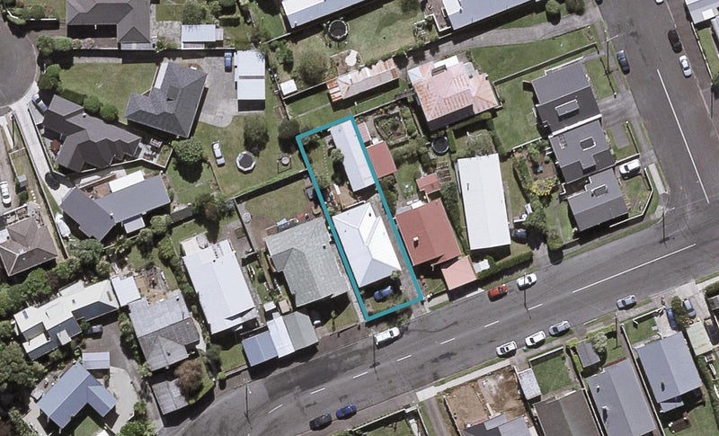 11 Ngaio Street, Strandon, New Plymouth - Carousel 1