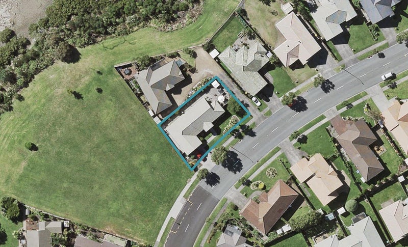 147 Burswood Drive, Burswood, Auckland - Carousel 1