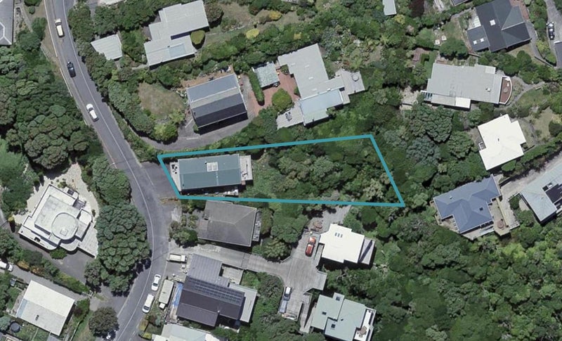 66 Nevay Road, Karaka Bays, Wellington - Carousel 1