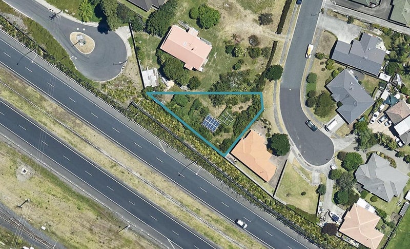 44 Luculia Drive, Mount Maunganui - Carousel 1