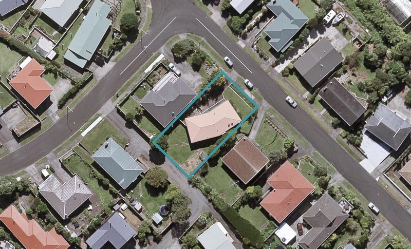46 Crownhill Street, Spotswood, New Plymouth - Carousel 1