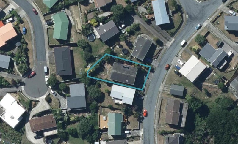 26 Clipper Street, Titahi Bay, Porirua - Carousel 1