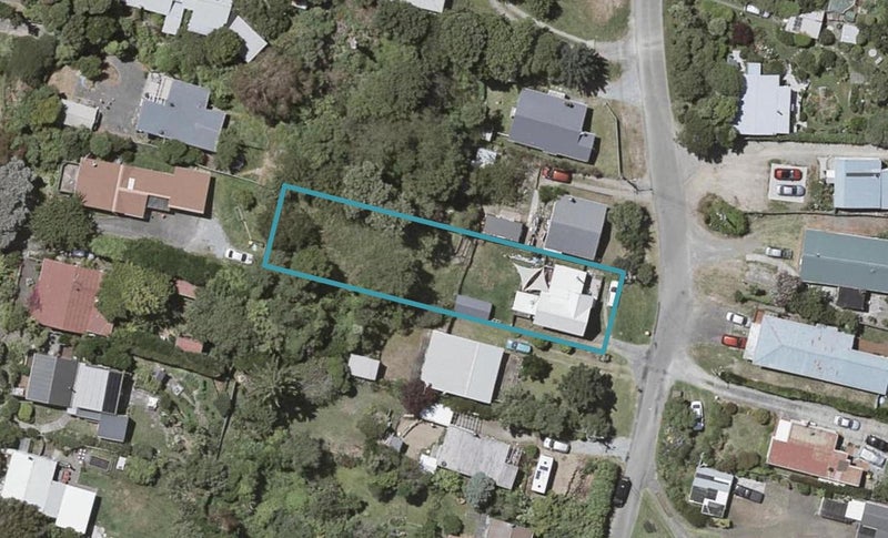 12 Dell Road, Raumati South, Paraparaumu - Carousel 1