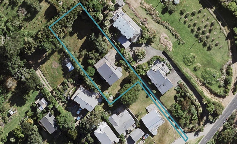 442A Sea View Road, Onetangi, Waiheke Island - Carousel 1